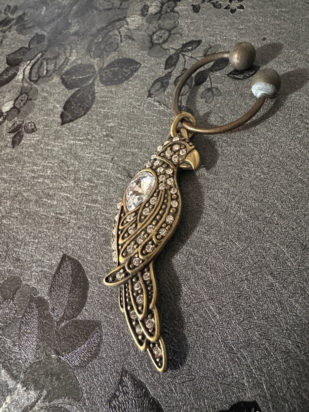 CHICO'S 2010 GOLD-TONE AND BRASS RHINESTONE PARROT 4" KEYCHAIN